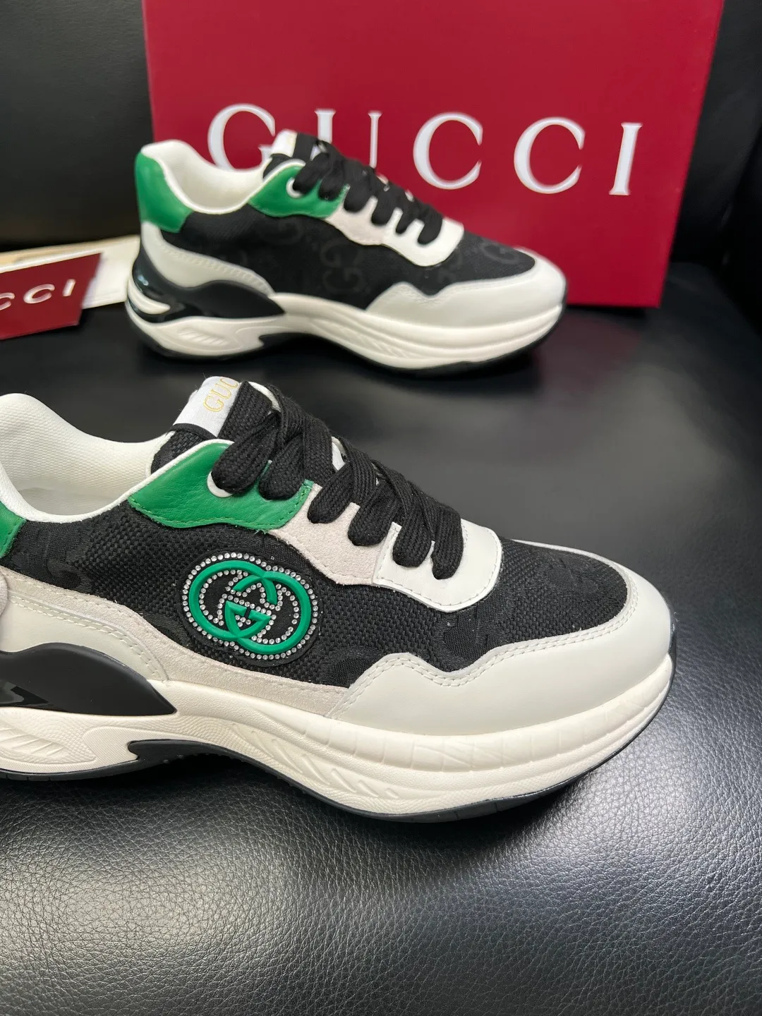 Men's shoes 💰800 Gucci top purchasing Gucci counter new model, original factory configuration imported cowhide from Italy with printed fabric, imported cowhide lining, breathable and comfortable, sole: original factory special sole is super comfortable, original factory and single goods are high quality, welcome to compare, code number 38-44 (customized 45)